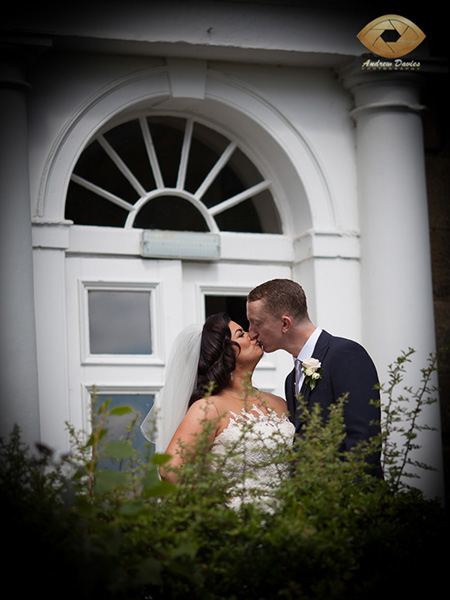 cleveland tontine wedding photographer georgian doorway