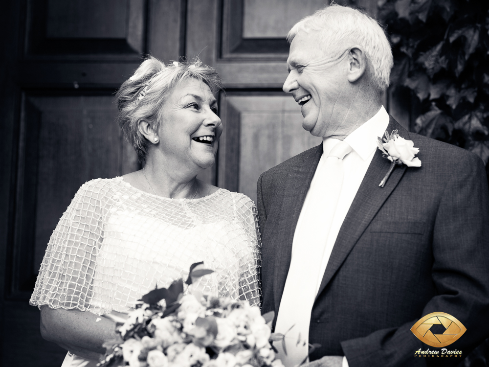 laskill country house wedding photographers photo loving couple