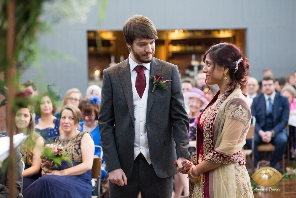 Wylam Brewery newcaslte wedding photo photographer ceremony glance